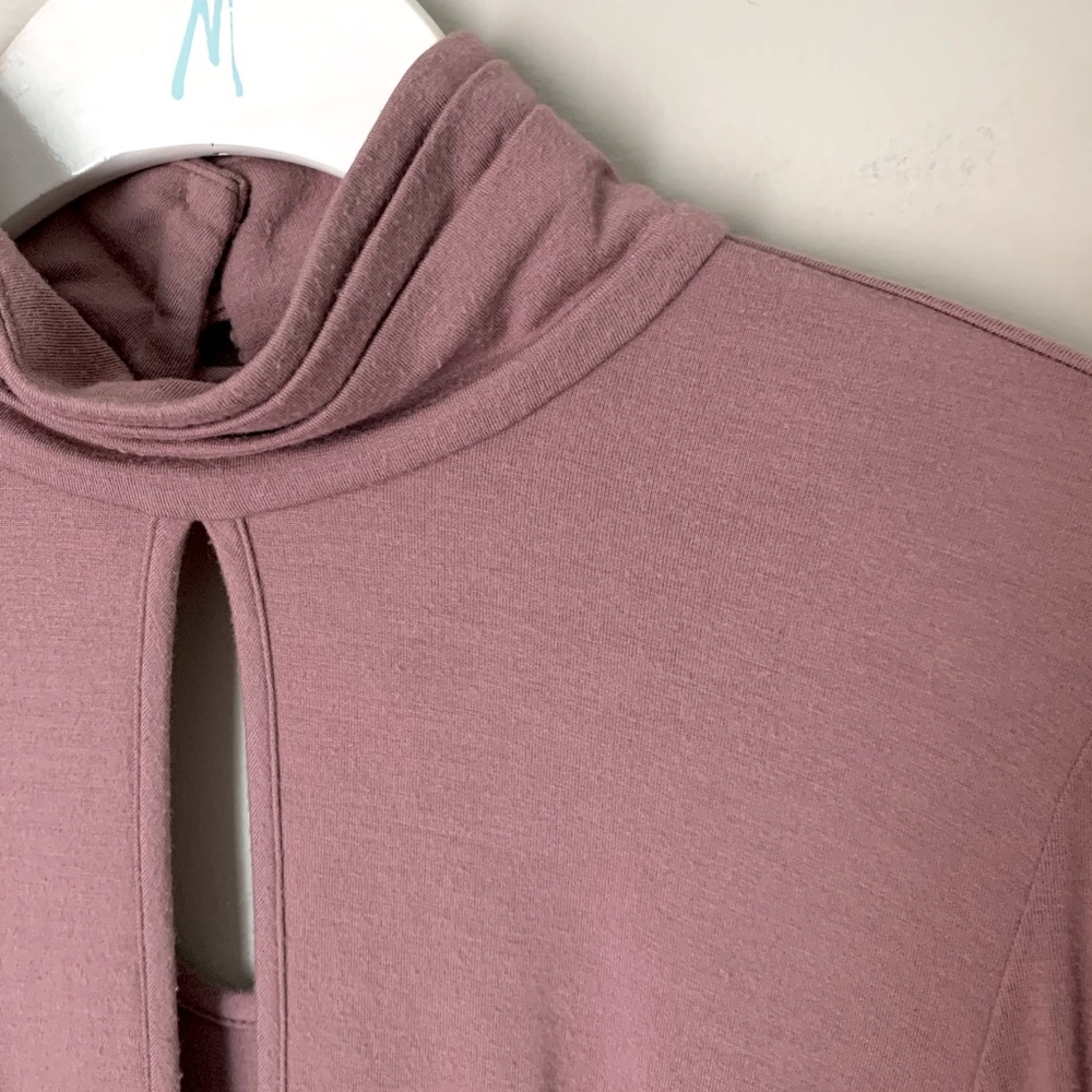 Marciano size S dusty rose top - Picture 4 of 11